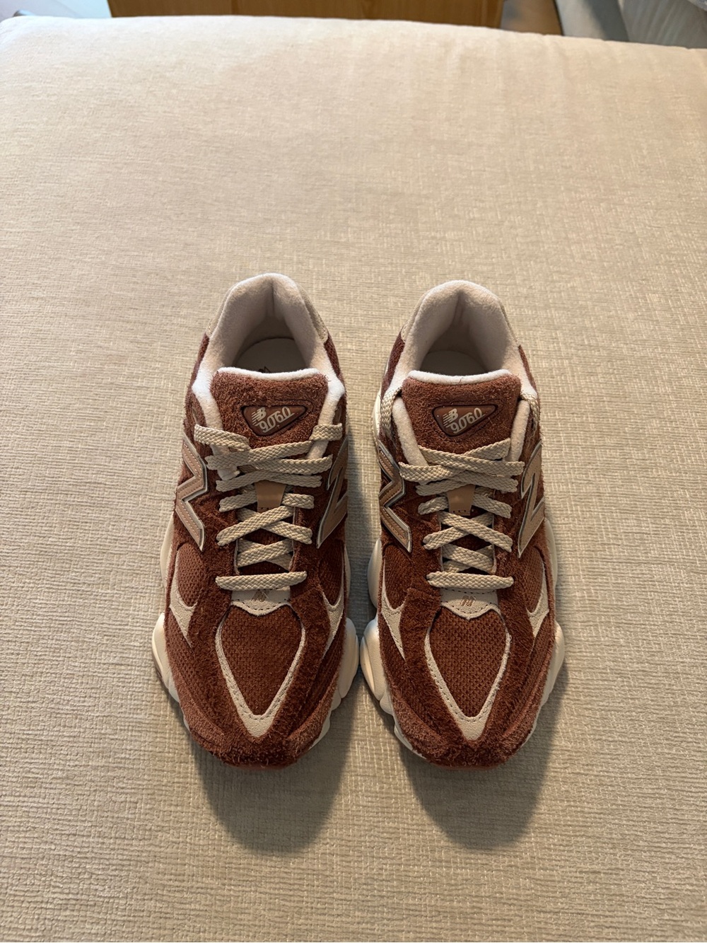 New Balance 9060 Sneakers in Rich Oaktimber Wolf Suede Womens Shoes 7.5 NEW NWT - Picture 5 of 15
